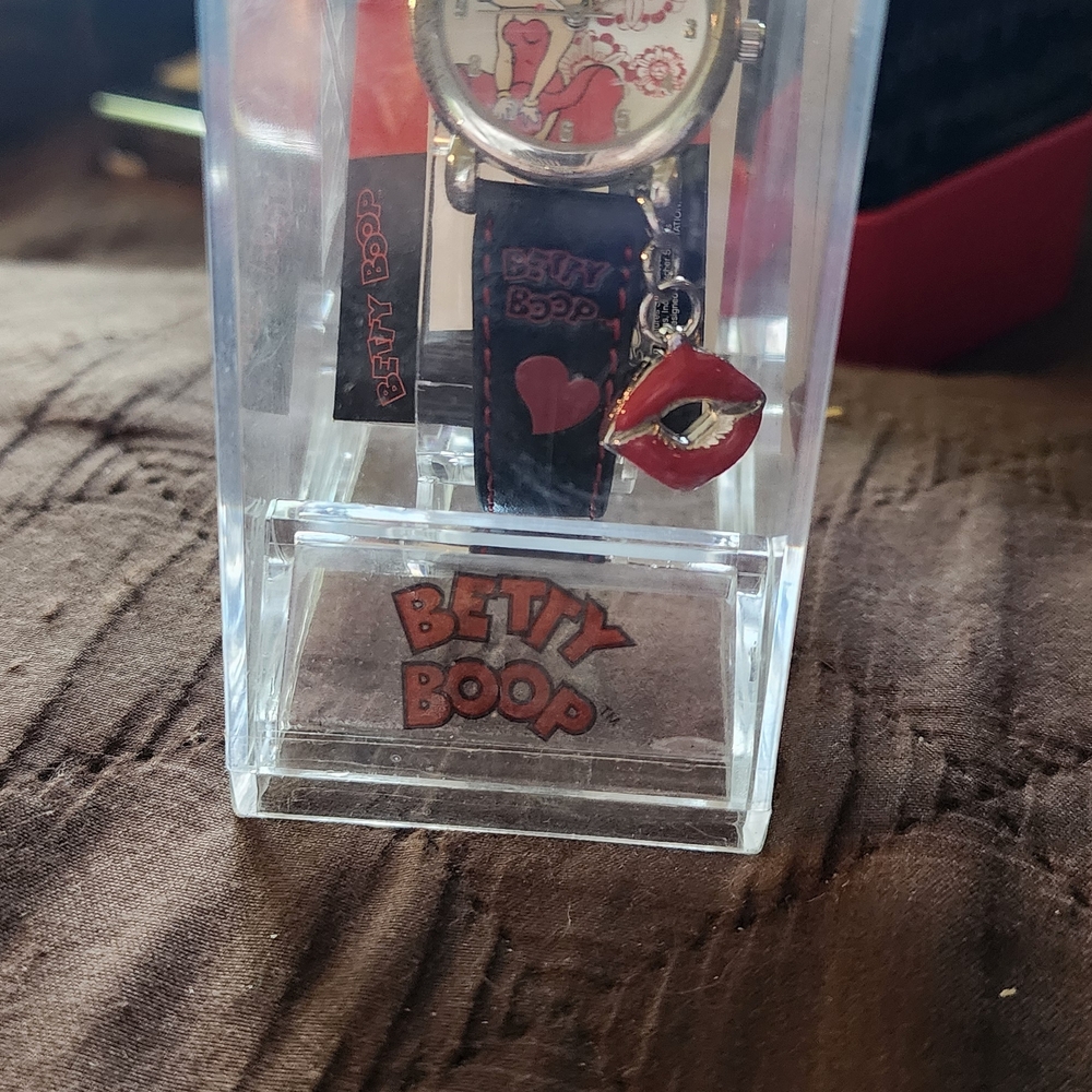 Betty Boop Red and Black Watch with Lip Charm